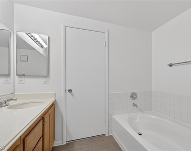 2201 Ramsgate Drive - Photo Thumbnail 25