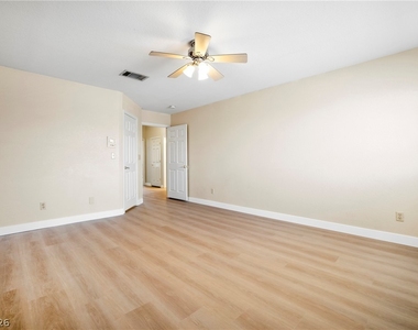 3775 Emerald Bay Circle - Photo Thumbnail 26