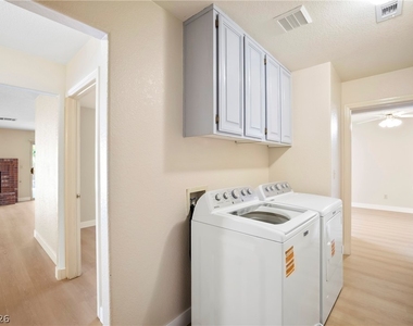 3775 Emerald Bay Circle - Photo Thumbnail 30