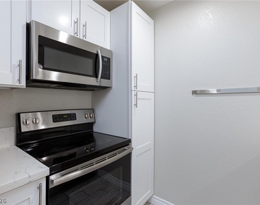 3603 Di Salvo Drive - Photo Thumbnail 5