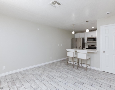 3603 Di Salvo Drive - Photo Thumbnail 6