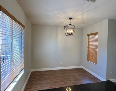 1895 Ardilea Street - Photo Thumbnail 8