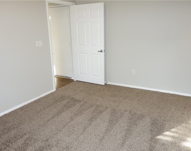 5250 S Rainbow Boulevard - Photo Thumbnail 14