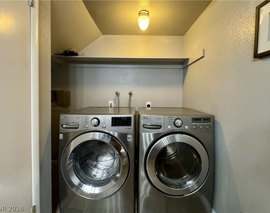 6224 Meadowhaven Lane - Photo Thumbnail 6