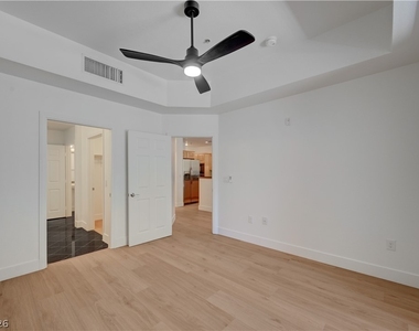 55 E Agate Avenue - Photo Thumbnail 31