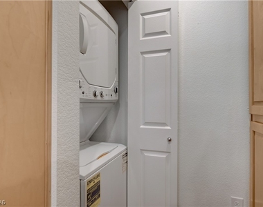 55 E Agate Avenue - Photo Thumbnail 16