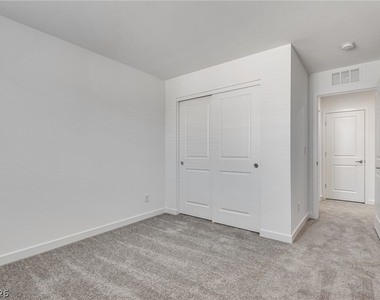 10728 Rhinehill Avenue - Photo Thumbnail 12