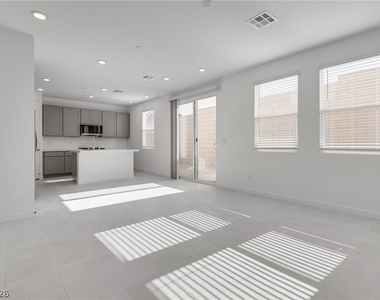 10728 Rhinehill Avenue - Photo Thumbnail 2