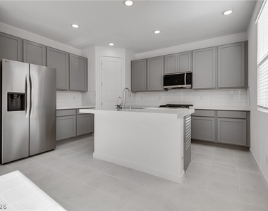 10728 Rhinehill Avenue - Photo Thumbnail 1