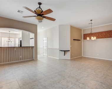 9197 Grey Pebble Court - Photo Thumbnail 7