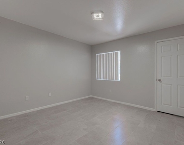 7885 W Flamingo Road - Photo Thumbnail 13