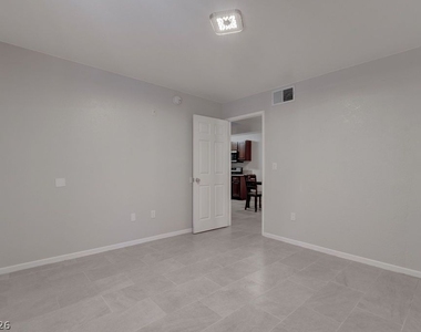7885 W Flamingo Road - Photo Thumbnail 15