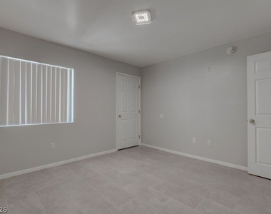 7885 W Flamingo Road - Photo Thumbnail 14