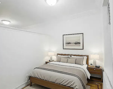  East 51st Street - Photo Thumbnail 2
