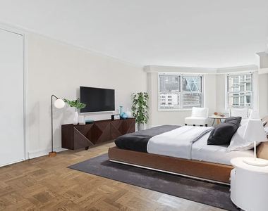  8th Avenue - Photo Thumbnail 1