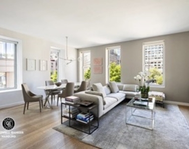 York Street - Photo Thumbnail 3