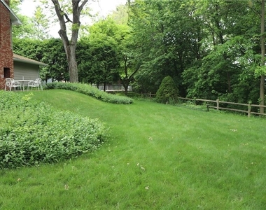4564 Stoneledge Lane - Photo Thumbnail 4