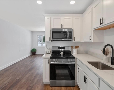 7891 Areopagitica Avenue - Photo Thumbnail 11