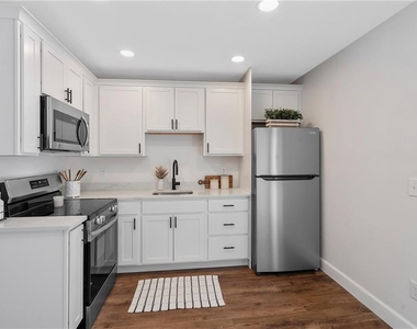 7891 Areopagitica Avenue - Photo Thumbnail 10