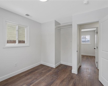 7891 Areopagitica Avenue - Photo Thumbnail 13