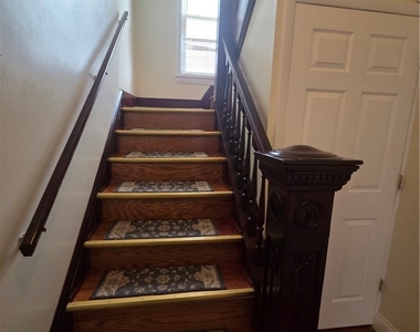 517 Garfield Avenue - Photo Thumbnail 9