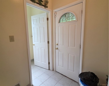 517 Garfield Avenue - Photo Thumbnail 7