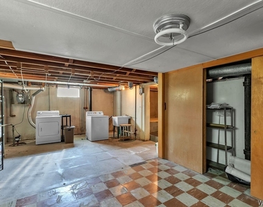 69 Berryman Drive - Photo Thumbnail 28