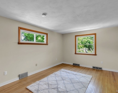69 Berryman Drive - Photo Thumbnail 20