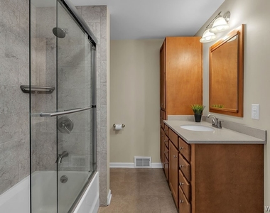 69 Berryman Drive - Photo Thumbnail 27