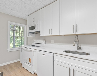 3418 Rose Arbor Court - Photo Thumbnail 6