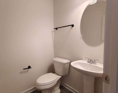 66 Professional Place Se - Photo Thumbnail 9