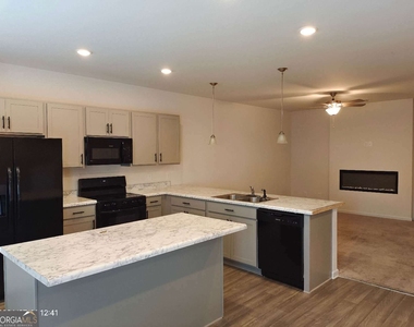 66 Professional Place Se - Photo Thumbnail 7