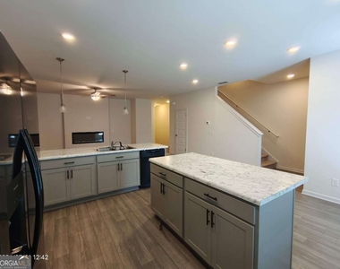 66 Professional Place Se - Photo Thumbnail 8