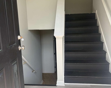 122 Remington Place Drive - Photo Thumbnail 4