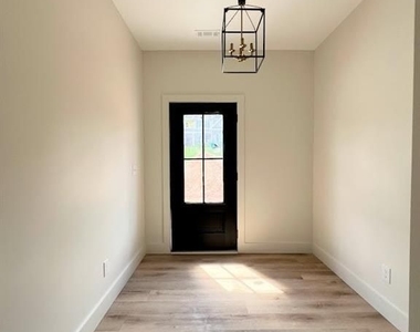 163 Rias Way - Photo Thumbnail 1