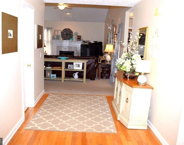 450 Running Fawn Drive - Photo Thumbnail 3