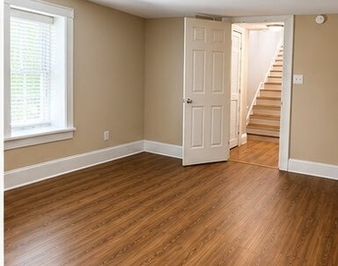 2855 Peachtree Road Ne - Photo Thumbnail 9