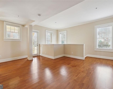 2855 Peachtree Road Ne - Photo Thumbnail 6