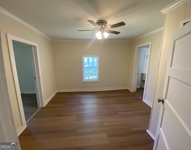 205 Auburn Avenue - Photo Thumbnail 6