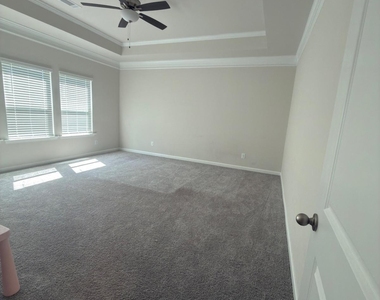 5270 Woodline View Circle - Photo Thumbnail 7