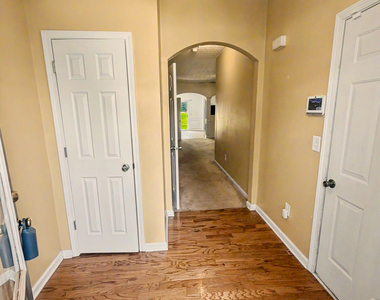 2878 Snapfinger Manor - Photo Thumbnail 2