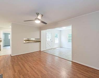 3213 Bobbie Lane - Photo Thumbnail 12