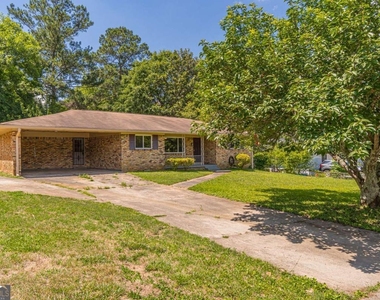 3213 Bobbie Lane - Photo Thumbnail 1