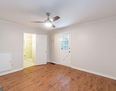 3213 Bobbie Lane - Photo Thumbnail 23