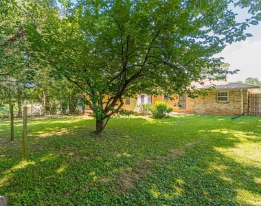 3213 Bobbie Lane - Photo Thumbnail 27