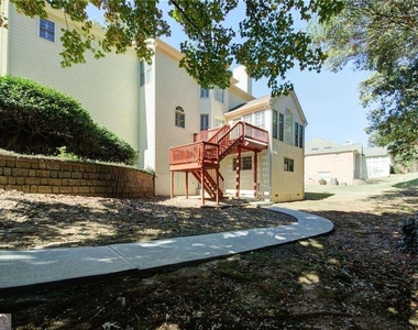 2020 Ridge Gate Driv - Photo Thumbnail 35