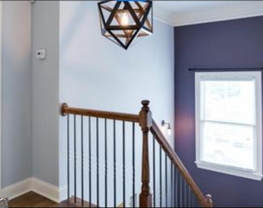 658 Irwin Street Ne - Photo Thumbnail 11