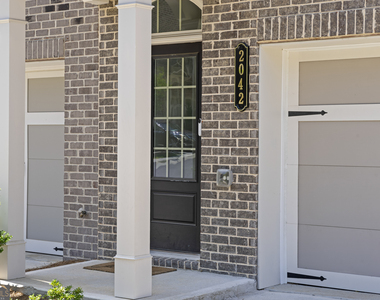 2042 Violet Lane - Photo Thumbnail 1