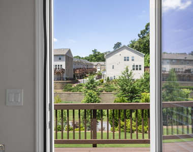 2042 Violet Lane - Photo Thumbnail 20