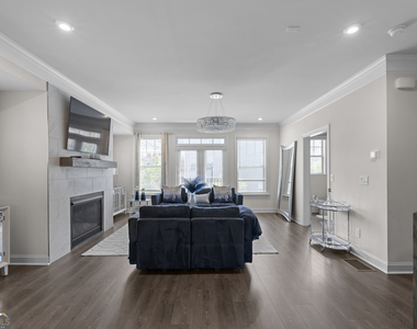 2042 Violet Lane - Photo Thumbnail 25